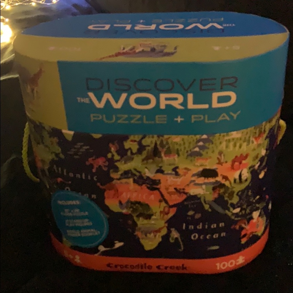 Discover the World Puzzle & Play